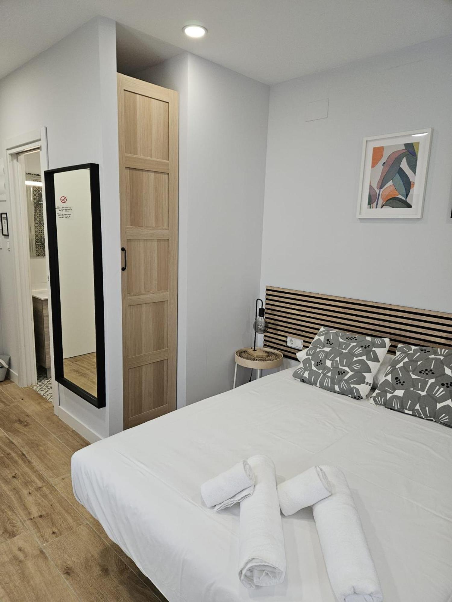 Villa Verde Madrid Exteriör bild